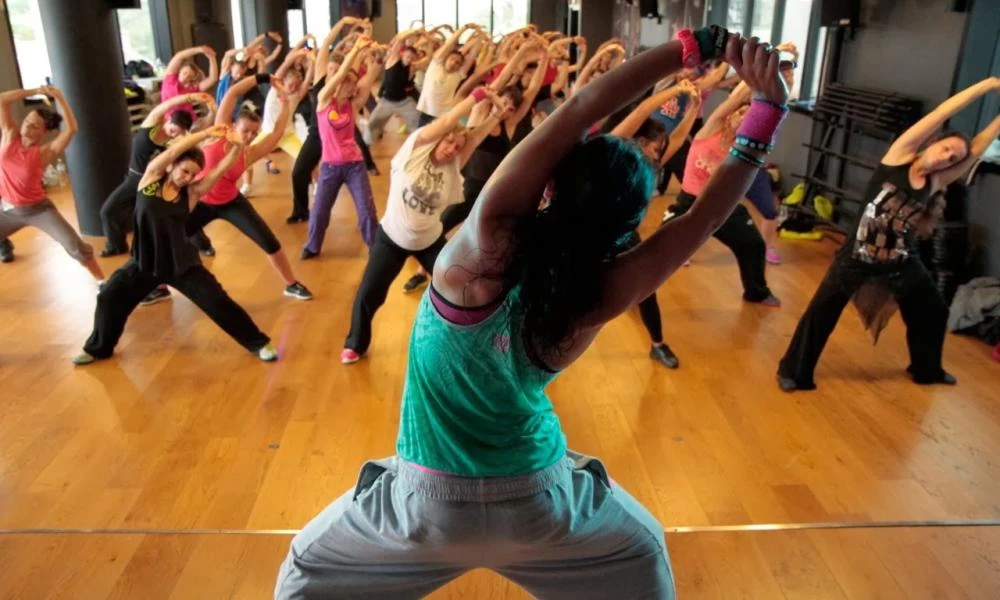 Μελέτη: Τι να πίνετε μισή ώρα πριν τη γυμναστική για να κάψετε λίπος